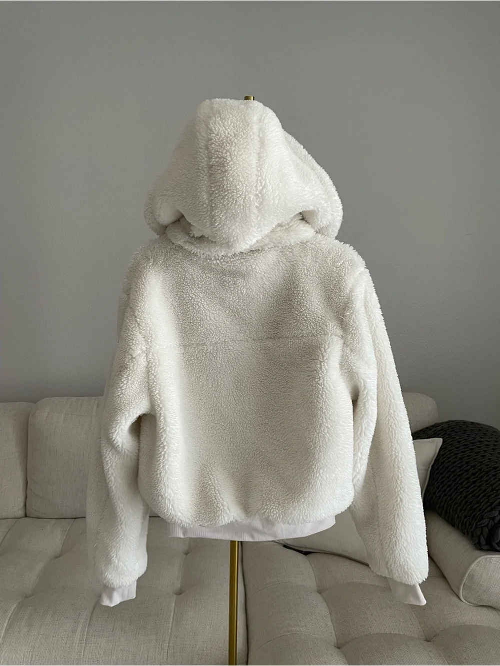 Alo Foxy Sherpa Fleece Hooded Jacket White